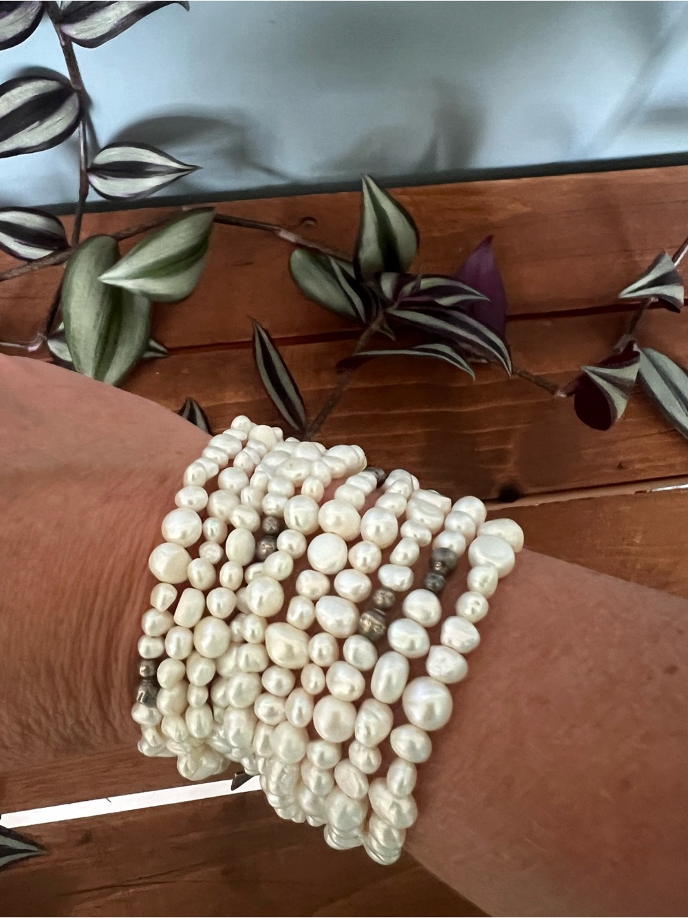 Set of 10 Silpada Women's Retired Goddess Freshwater Pearl Stretch Bracelets